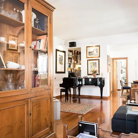 Marisol's House, Colosseo Apartment *